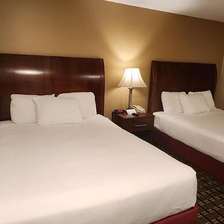 Nashoba Valley Inn & Suites Ayer Экстерьер фото