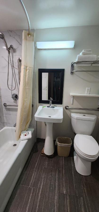 Nashoba Valley Inn & Suites Ayer Экстерьер фото