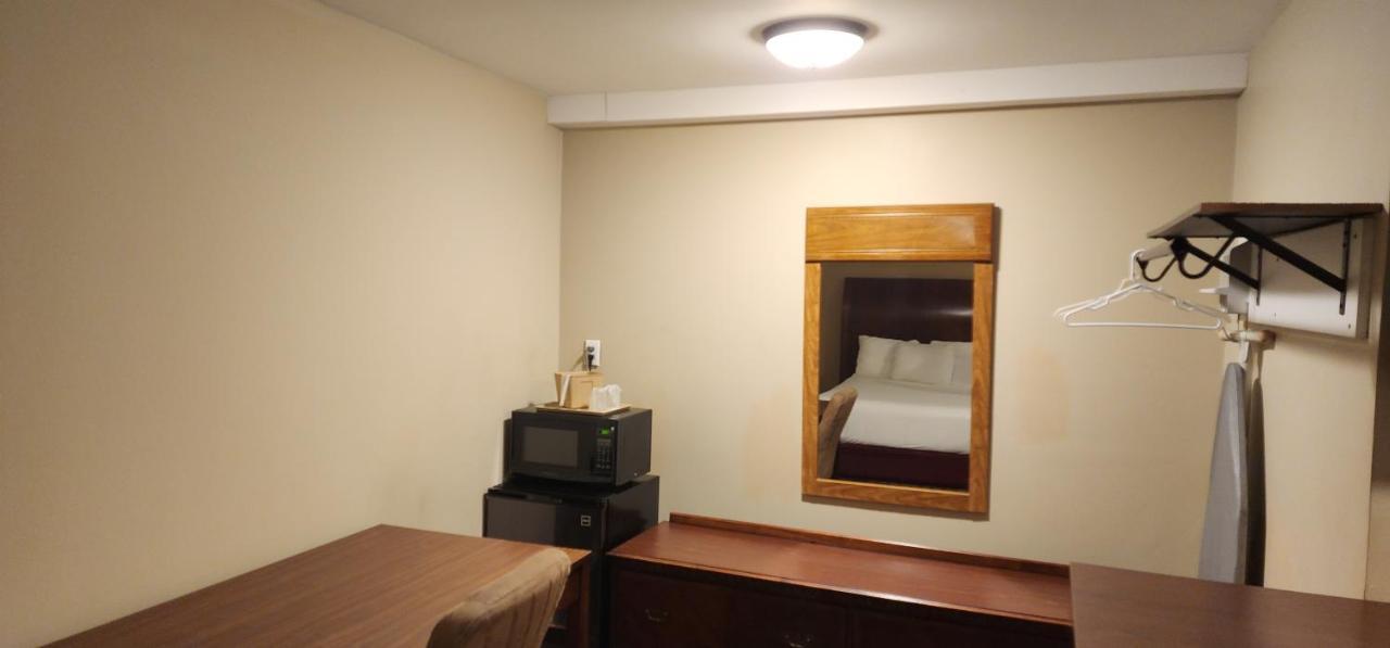 Nashoba Valley Inn & Suites Ayer Экстерьер фото