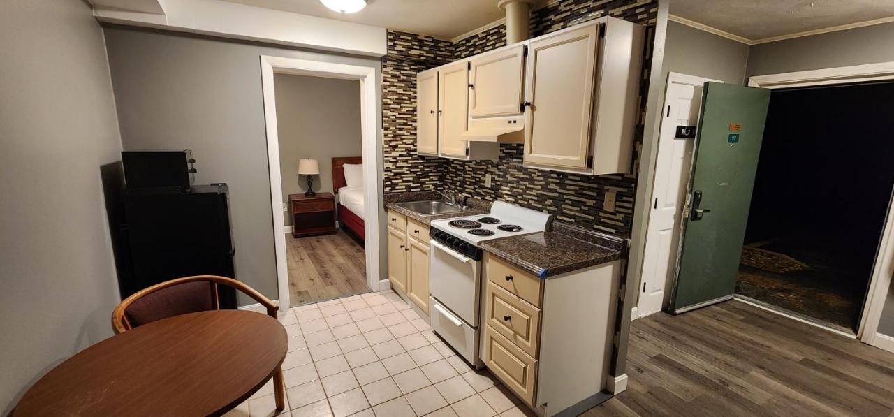 Nashoba Valley Inn & Suites Ayer Экстерьер фото